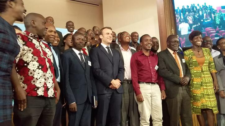 President Macron and alumis